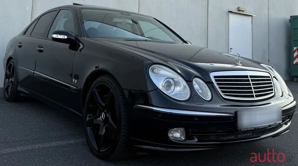 2004' Mercedes-Benz E-Klasse photo #2