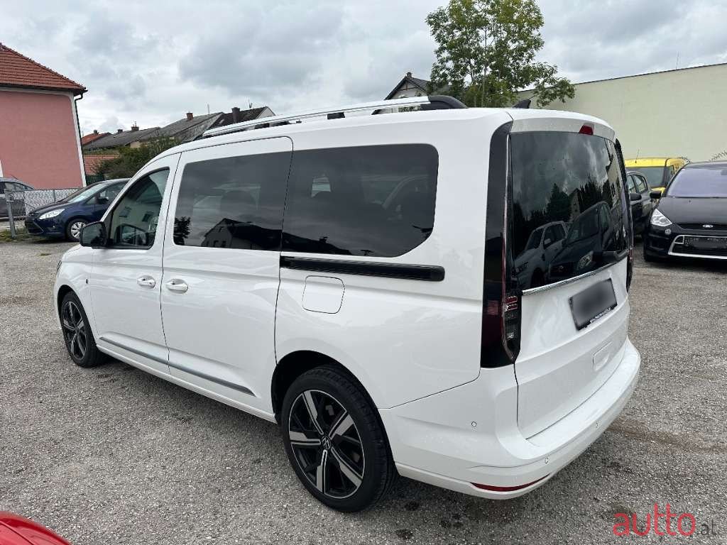 2022' Volkswagen Caddy photo #6