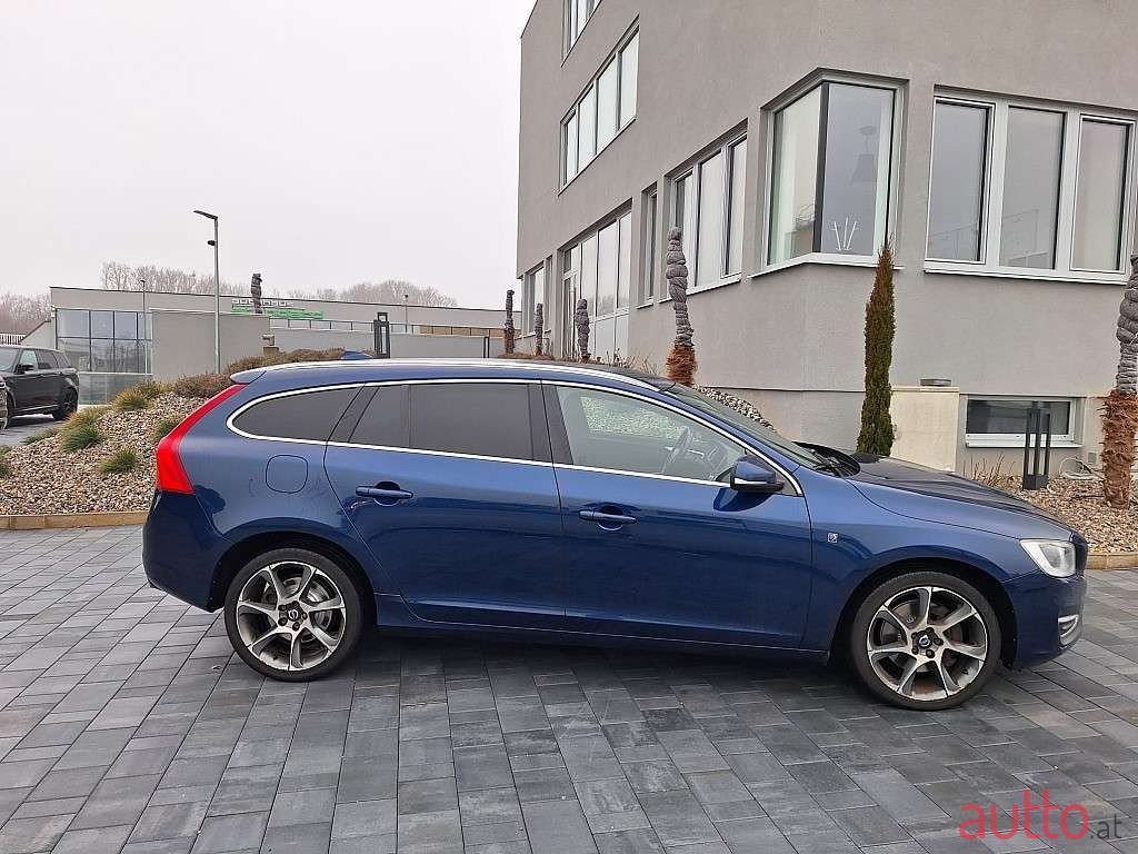 2015' Volvo V60 photo #3