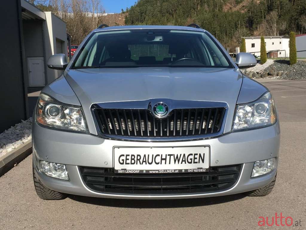 2013' Skoda Octavia photo #3
