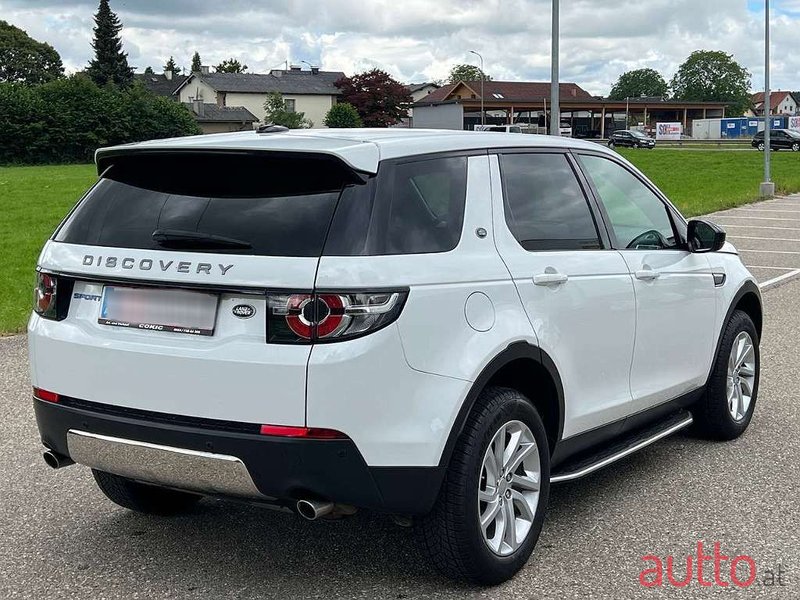 2016' Land Rover Discovery Sport photo #6