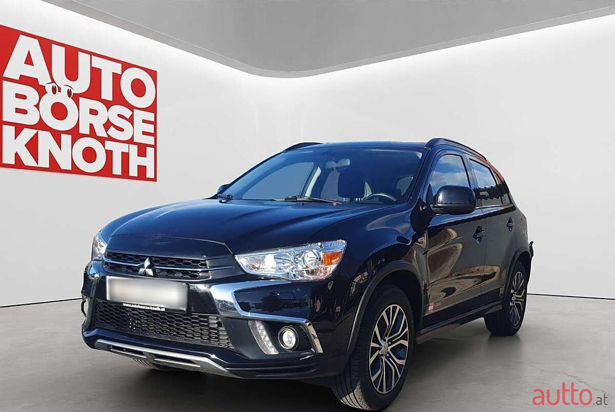 2018' Mitsubishi ASX photo #2
