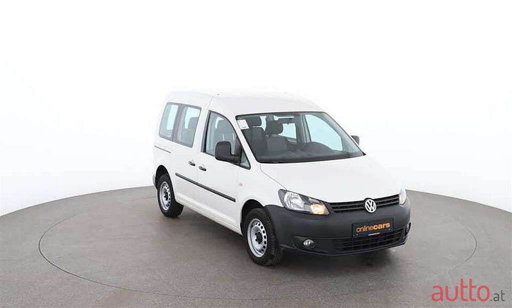 2013' Volkswagen Caddy photo #5