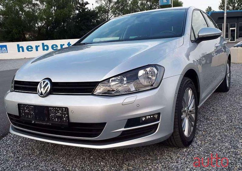 2015' Volkswagen Golf photo #1