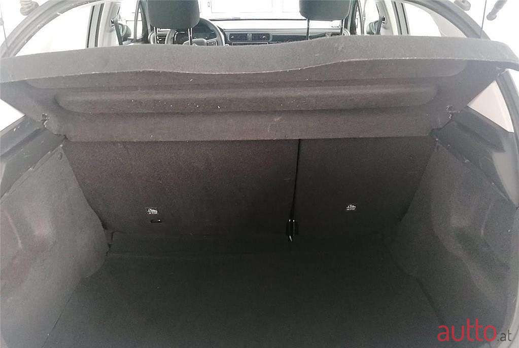 2019' Citroen C3 photo #6