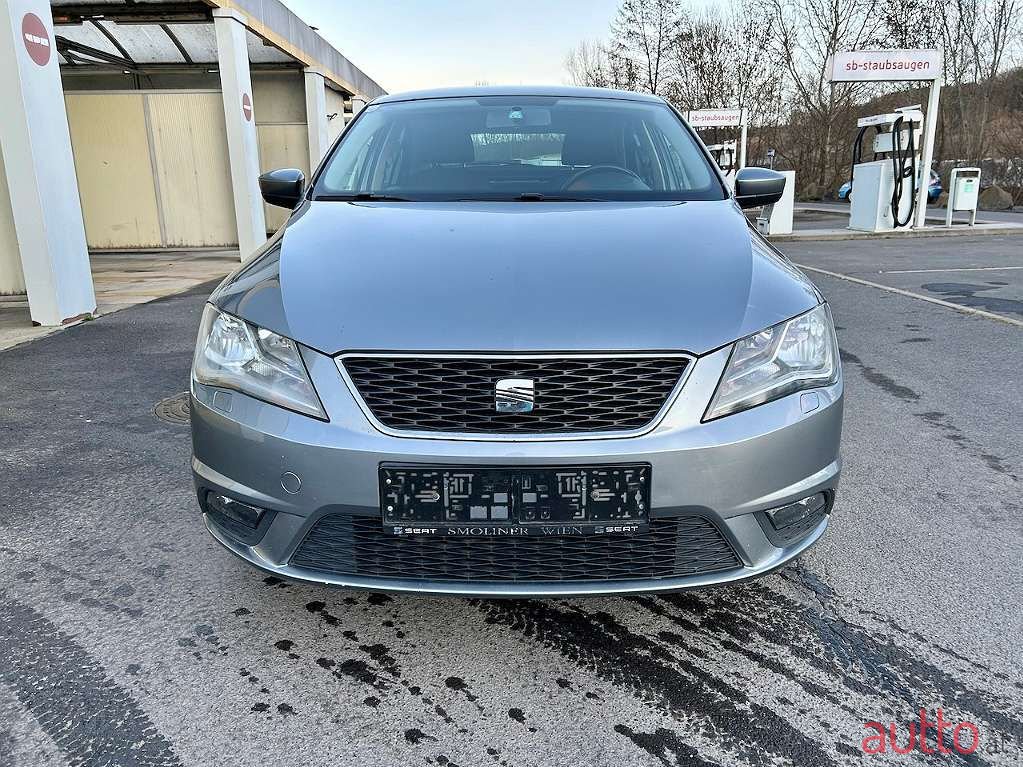 2013' SEAT Toledo photo #2