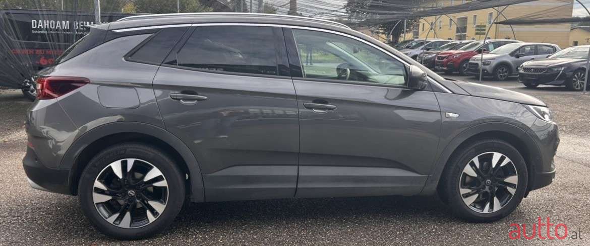 2018' Opel Grandland X photo #5