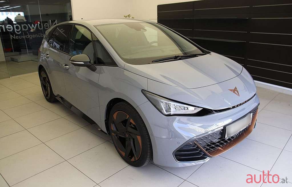 2023' Cupra Born photo #2