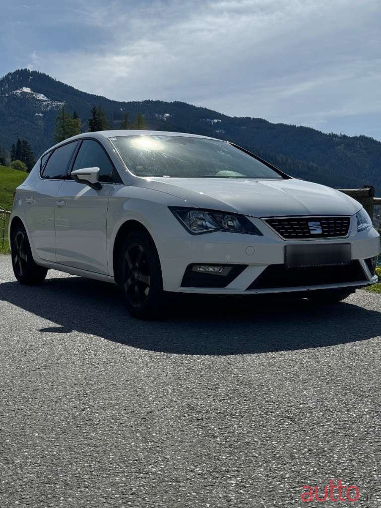 2019' SEAT Leon photo #1