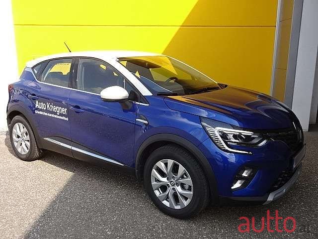 2022' Renault Captur photo #1