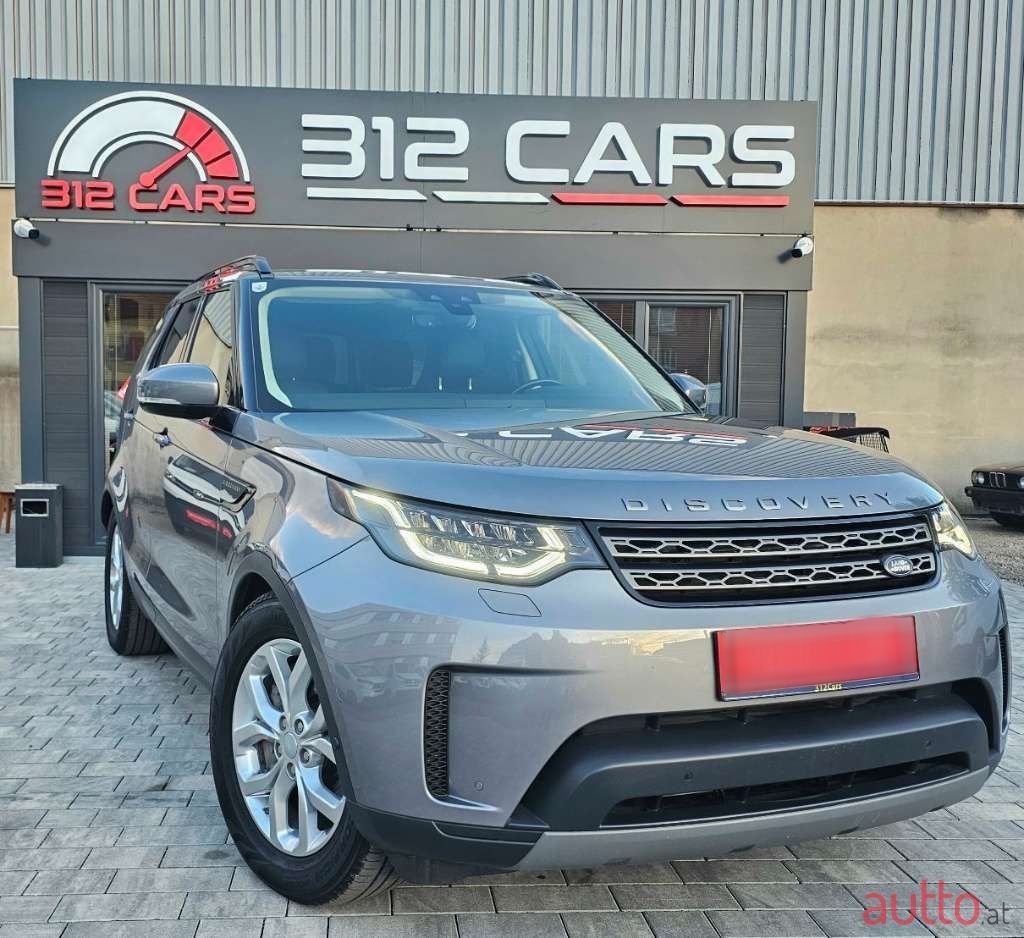 2019' Land Rover Discovery photo #2