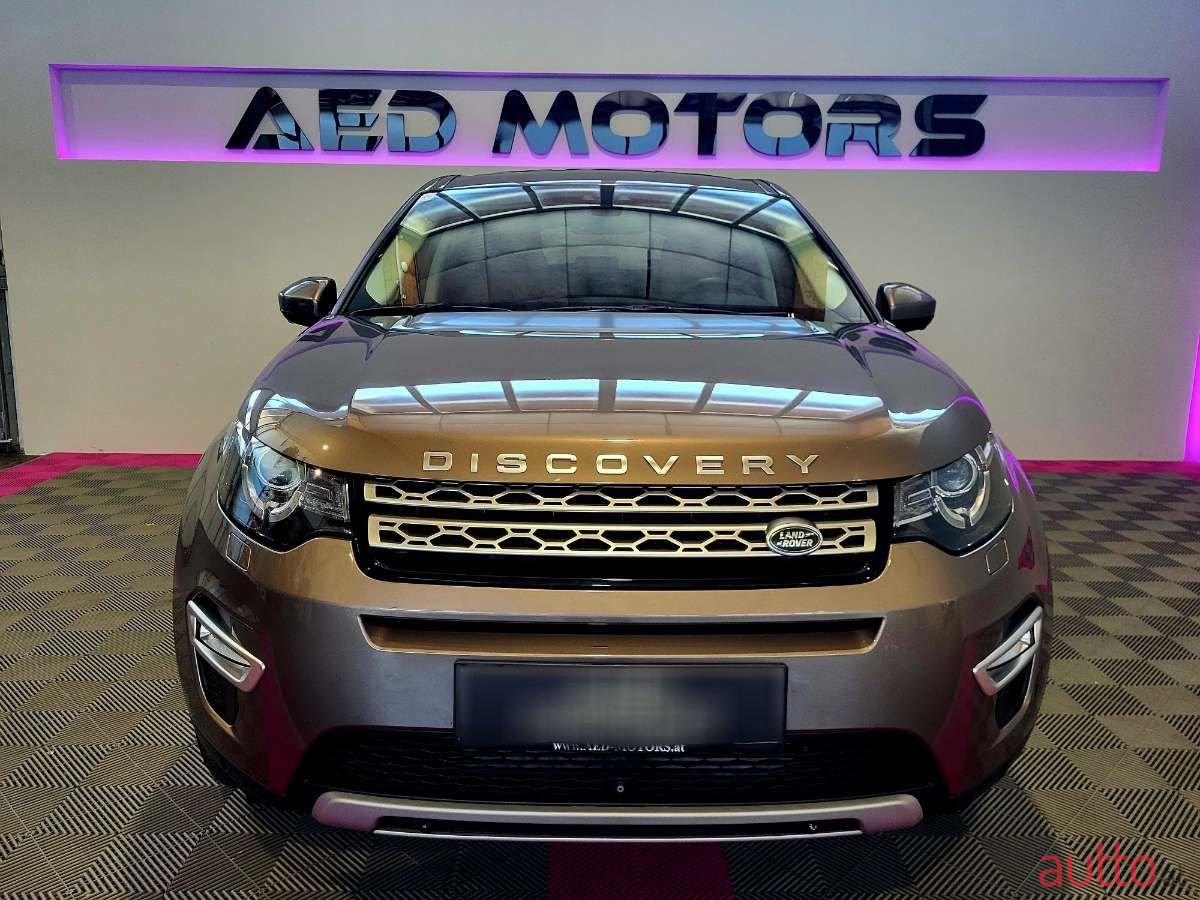 2015' Land Rover Discovery Sport photo #2