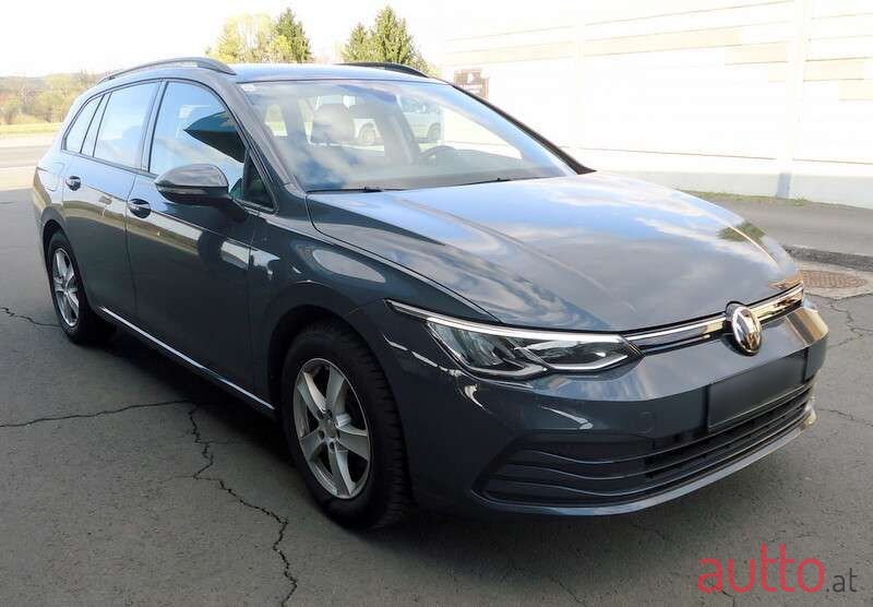2021' Volkswagen Golf photo #4