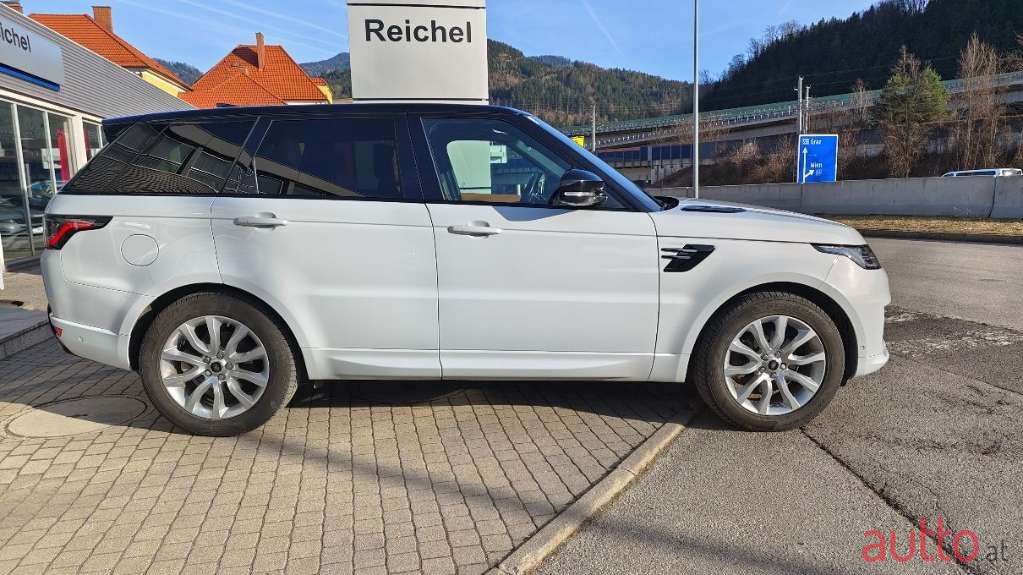 2018' Land Rover Range Rover Sport photo #6