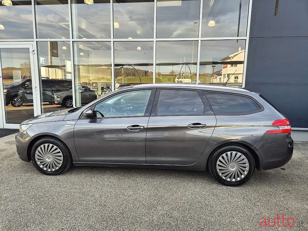 2019' Peugeot 308 photo #3