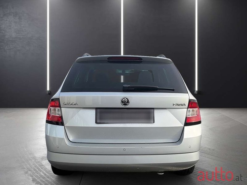 2015' Skoda Fabia photo #4