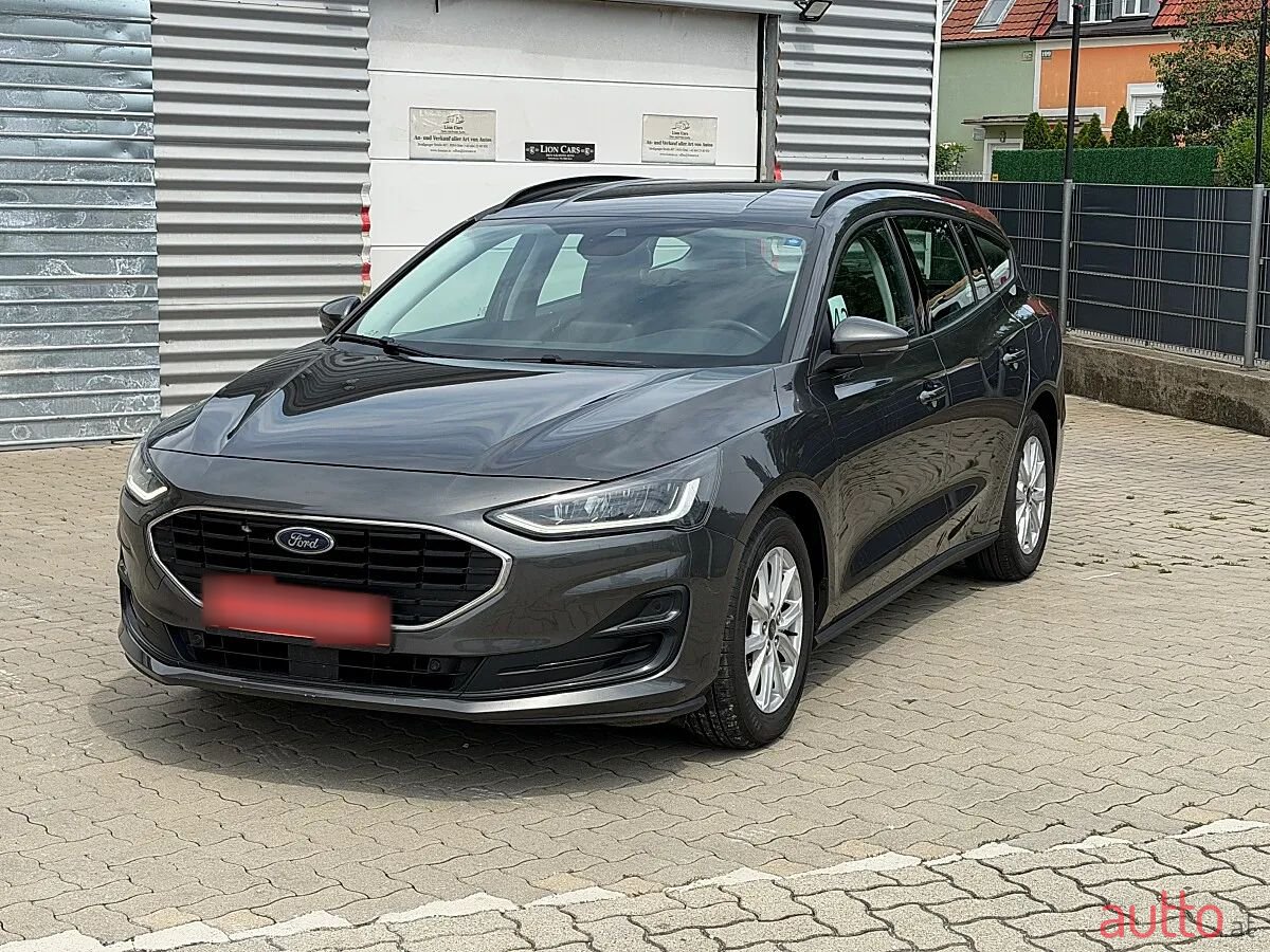 2022' Ford Focus photo #1