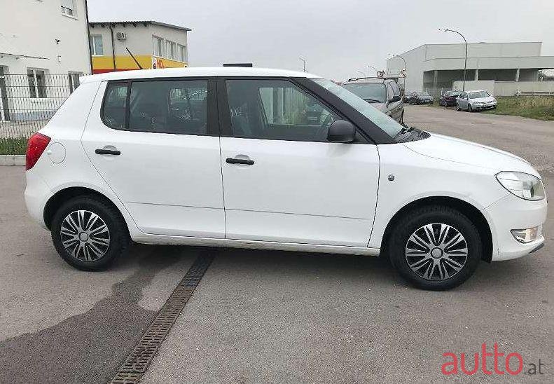 2014' Skoda Fabia photo #1