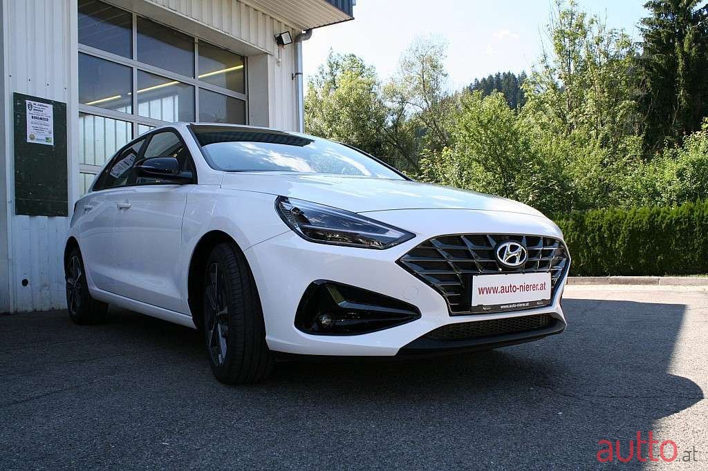 2022' Hyundai i30 photo #3