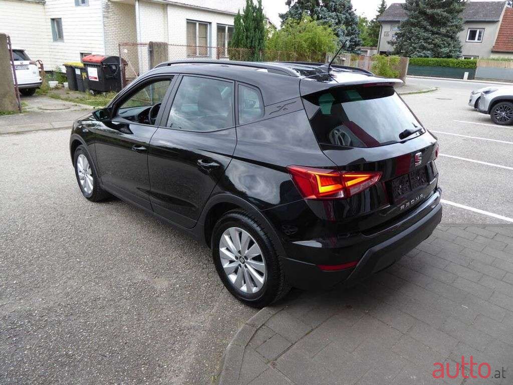 2020' SEAT Arona photo #3