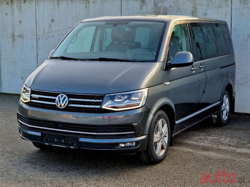 2016' Volkswagen Multivan photo #1