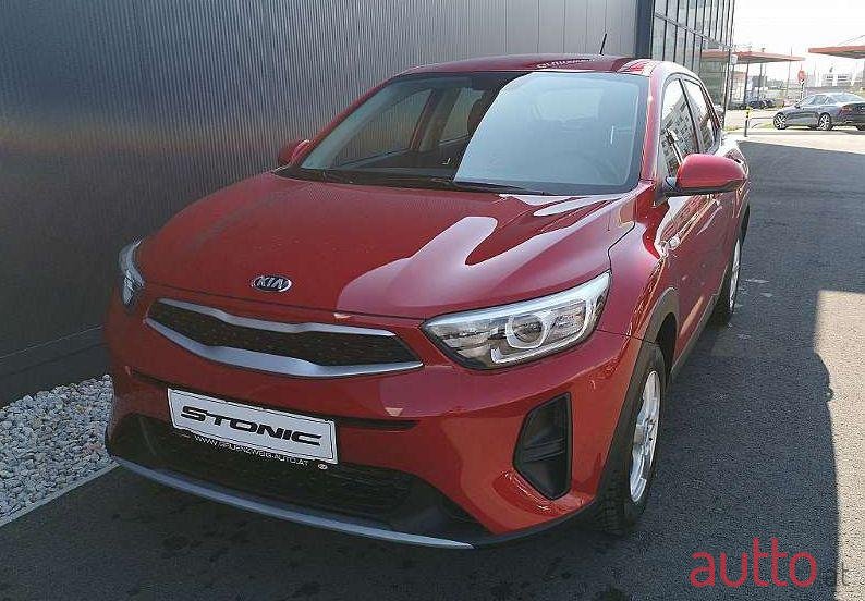 2020' Kia Stonic photo #1