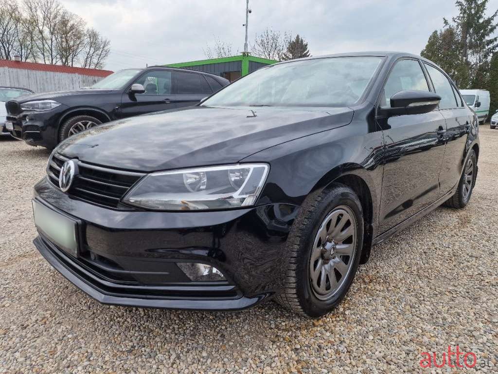 2016' Volkswagen Jetta photo #1