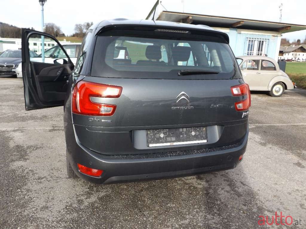 2015' Citroen C4 Picasso photo #4