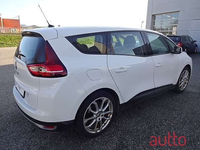 2019' Renault Grand Scenic photo #2