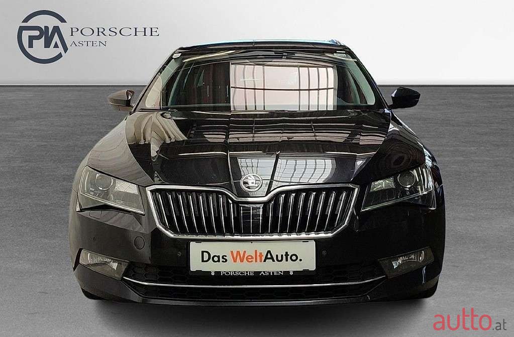 2017' Skoda Superb photo #1