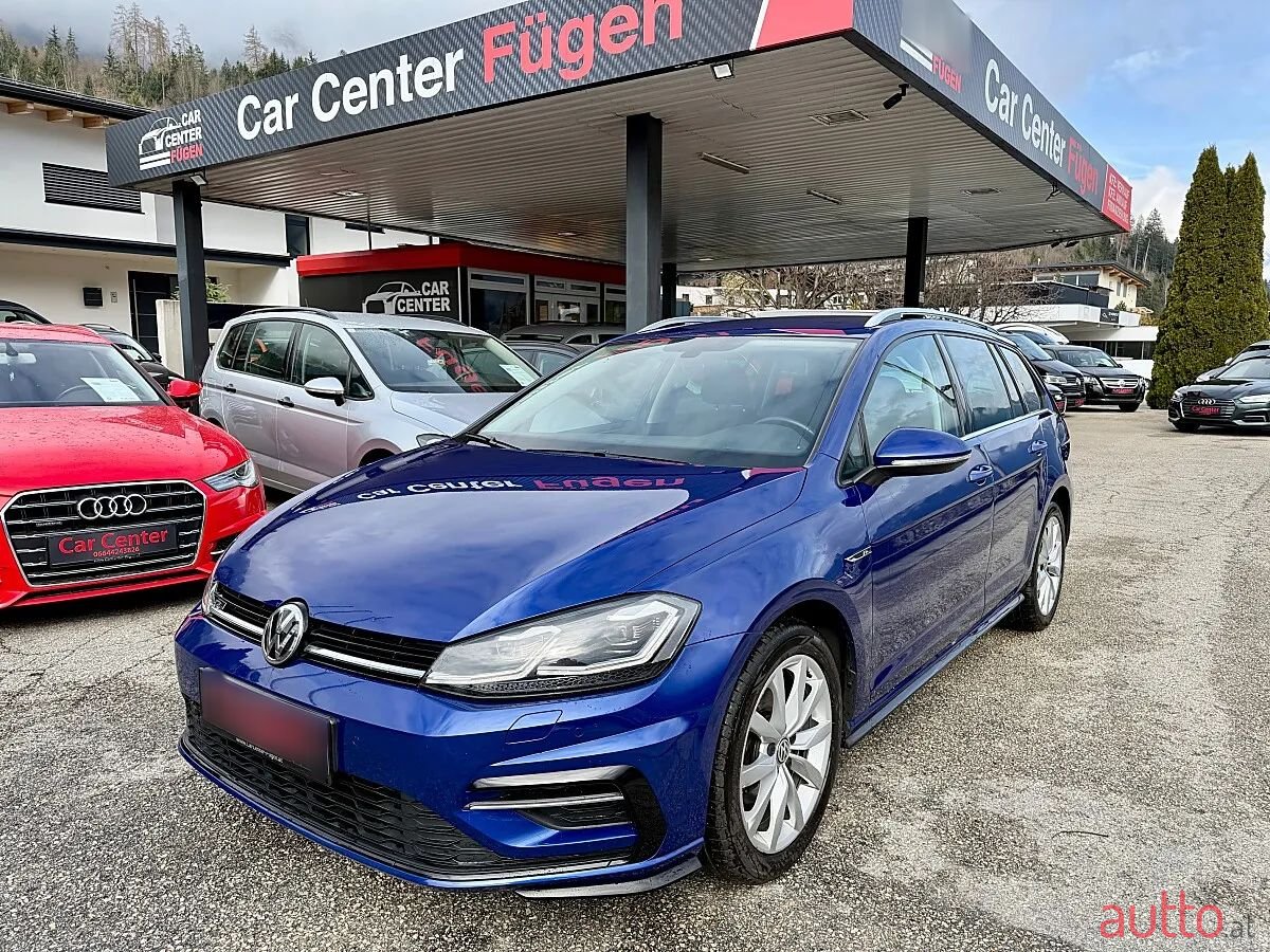 2017' Volkswagen Golf photo #1