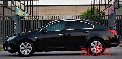 2013' Opel Insignia photo #2