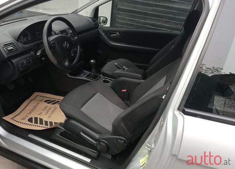 2004' Mercedes-Benz A-Klasse photo #1