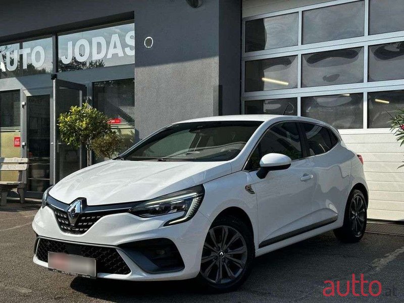 2020' Renault Clio photo #1