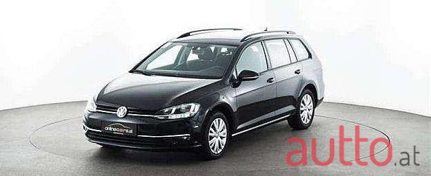 2017' Volkswagen Golf photo #1