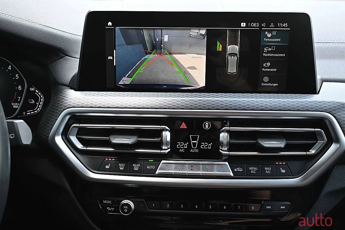 2022' BMW X3 photo #6