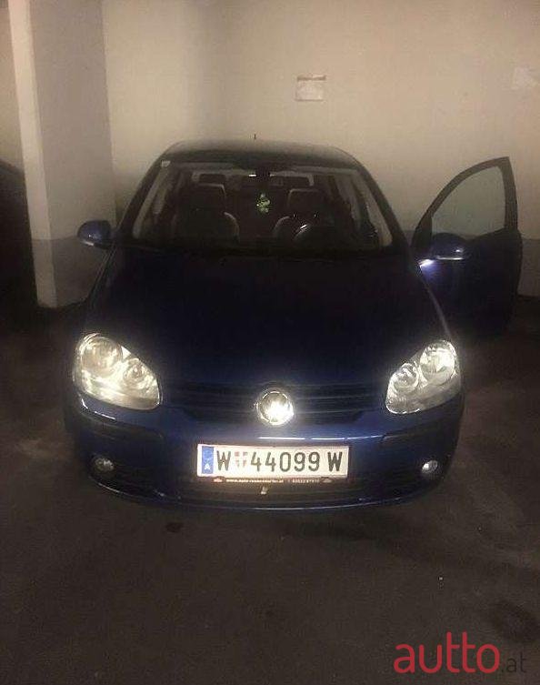 2005' Volkswagen Golf photo #1