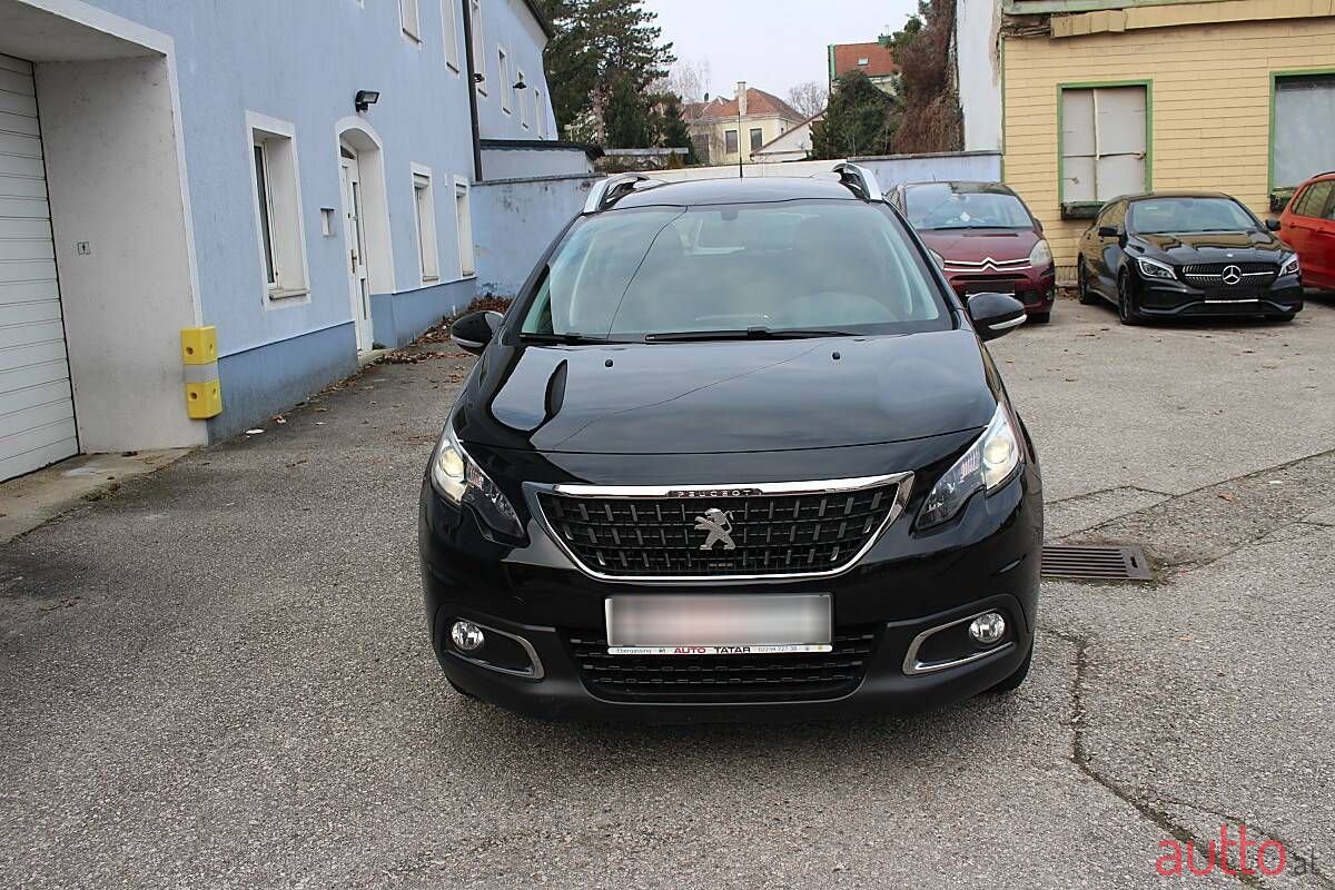 2019' Peugeot 2008 photo #6