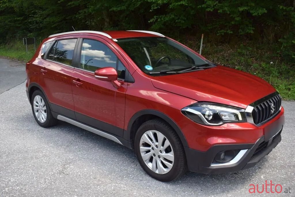 2019' Suzuki SX4 photo #5
