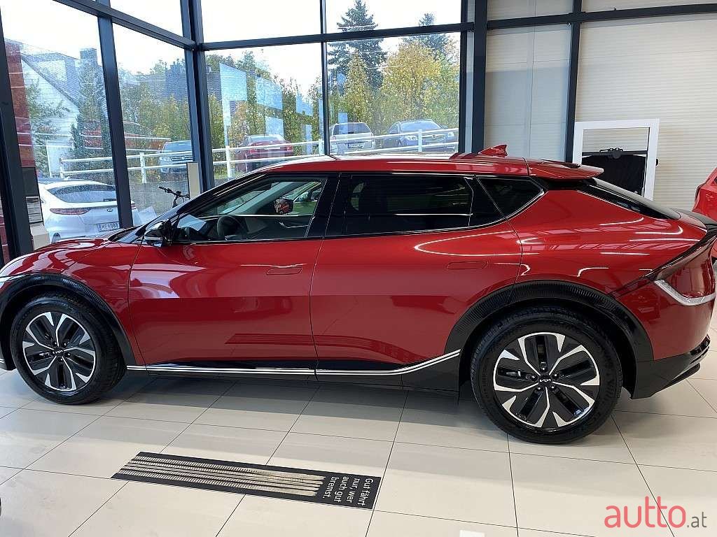 2022' Kia EV6 photo #5