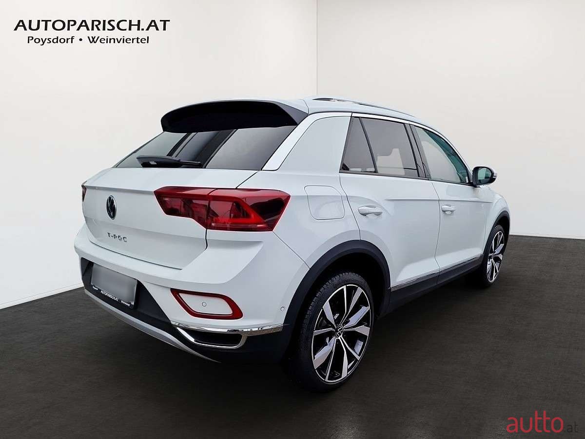 2023' Volkswagen T-Roc photo #4