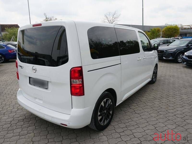 2021' Opel Zafira photo #4