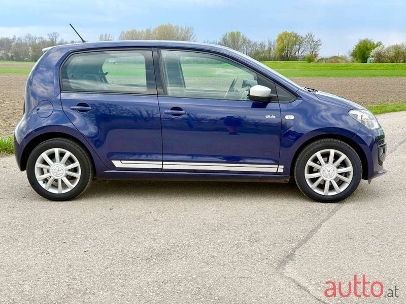 2015' Volkswagen Up! photo #4