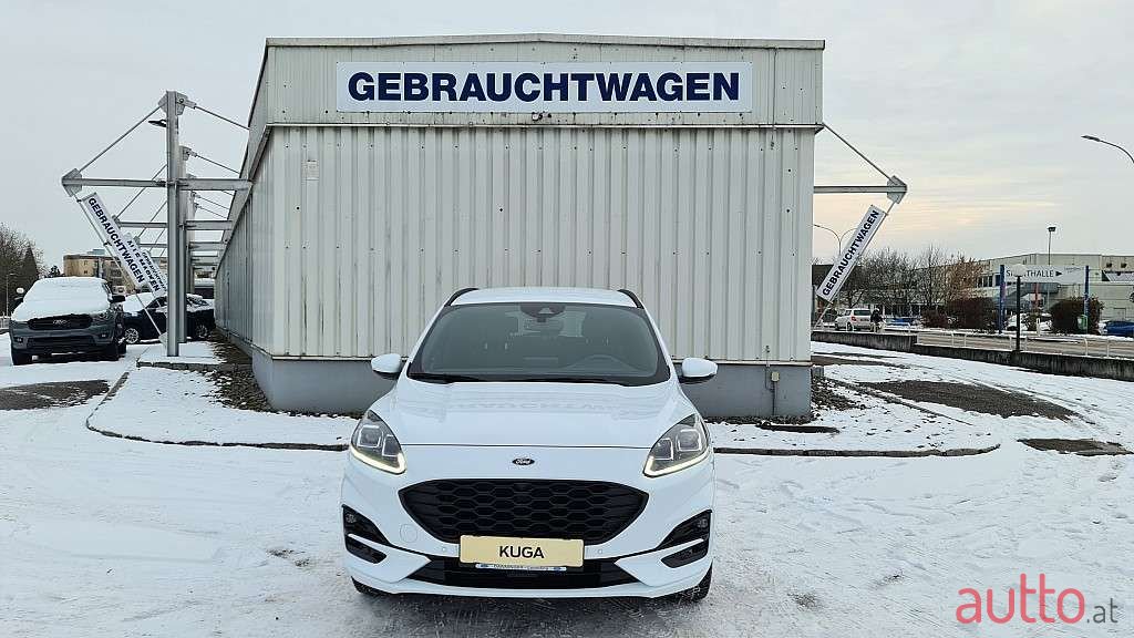 2022' Ford Kuga photo #1