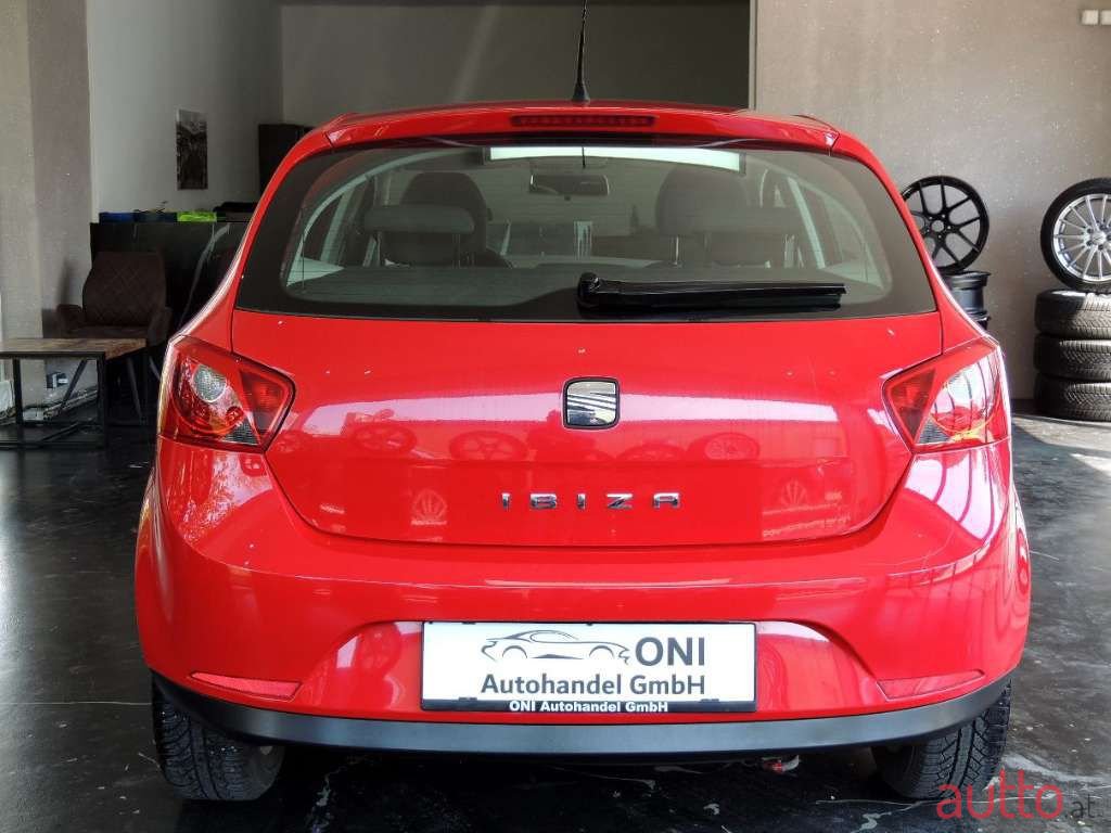 2011' SEAT Ibiza photo #6