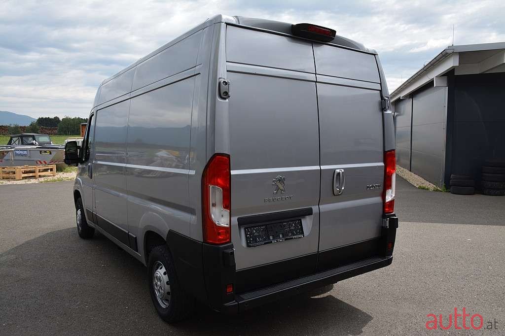 2020' Peugeot Boxer photo #4