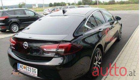 2017' Opel Insignia photo #1
