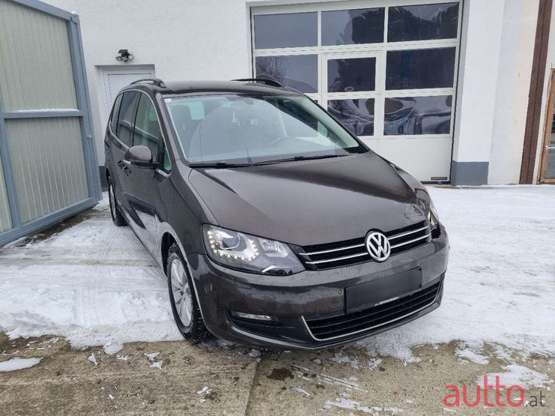 2014' Volkswagen Sharan photo #1