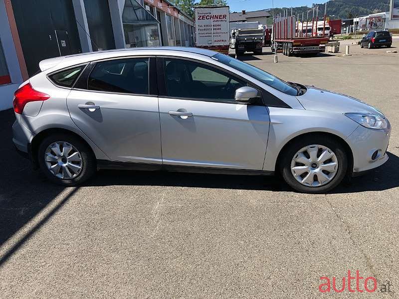 2013' Ford Focus photo #6