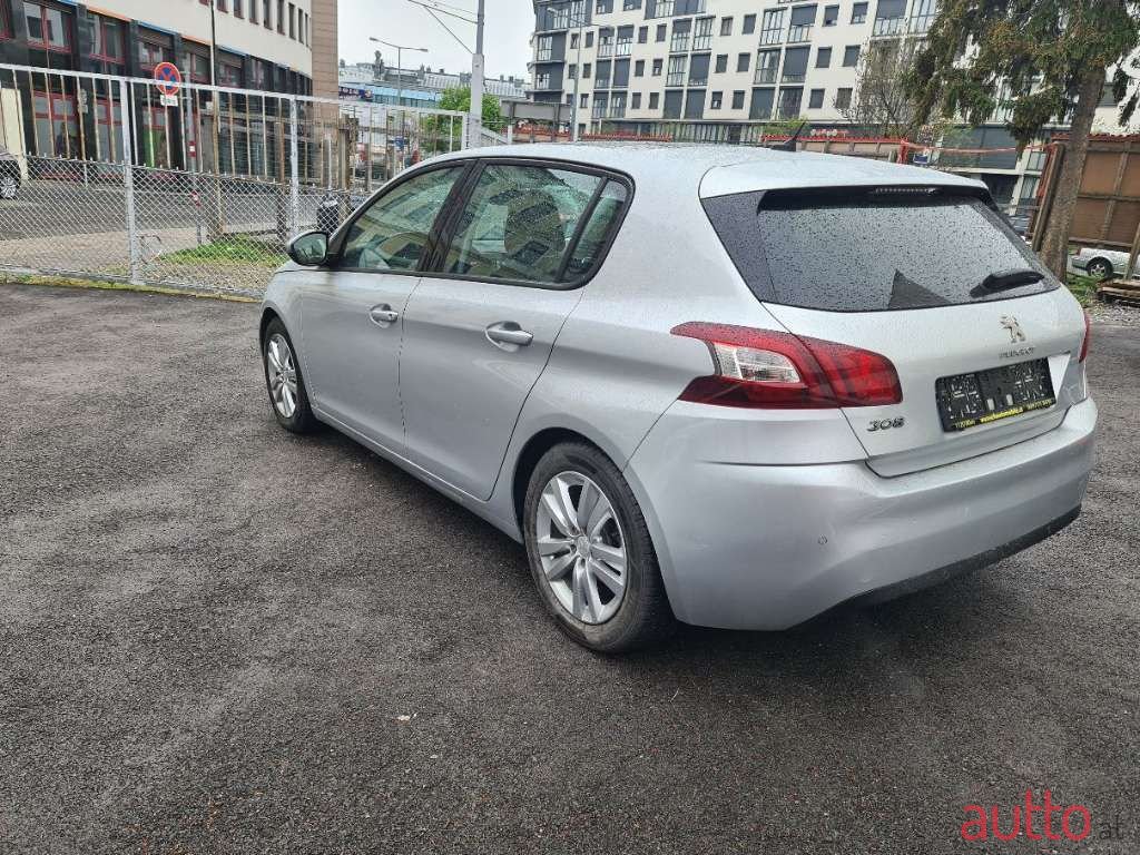 2014' Peugeot 308 photo #5